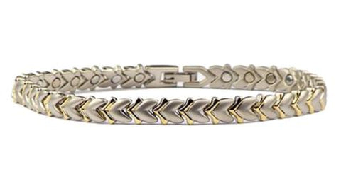 Conjunto V B-NL de plata con corazón dorado
